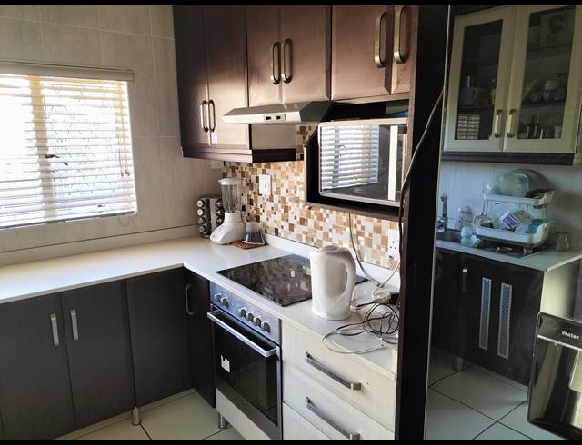 3 BEDROOM FREESTANDING FOR SALE IN BISLEY